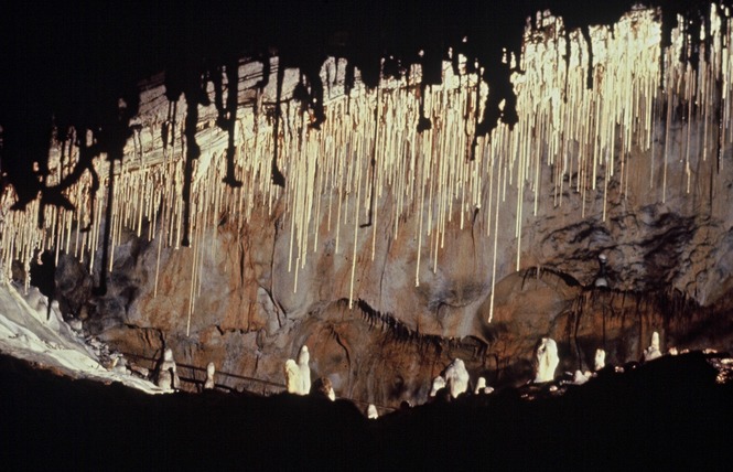 Les Grottes 